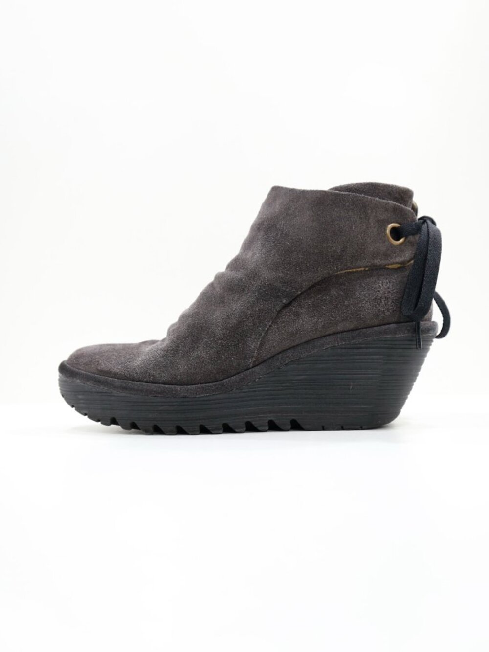 FLY London Yebi Dark Gray Suede Leather 2.5" Wedge Heel Ankle Boots - 8/EU 39
